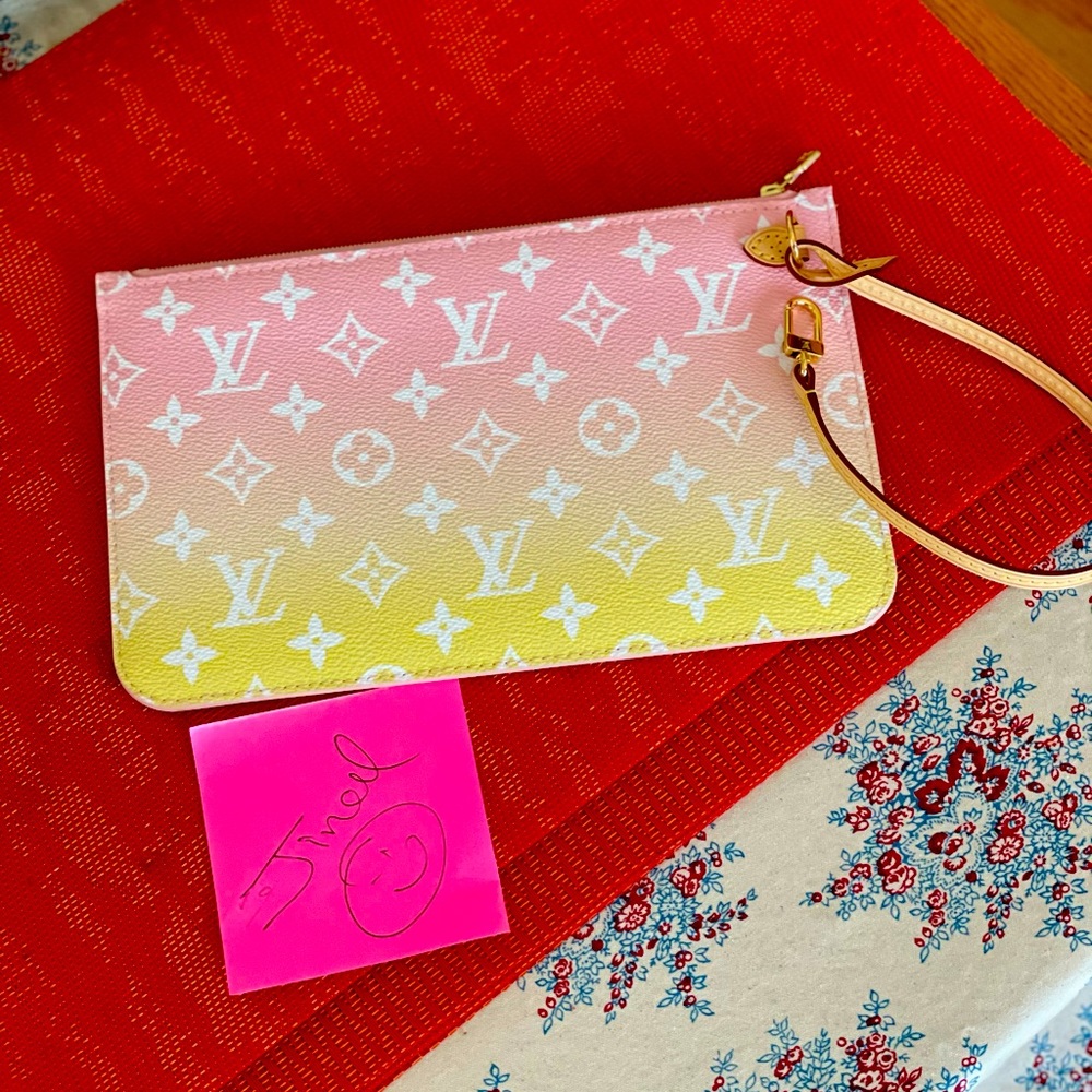 Brand new Louis Vuitton by the pool pouch